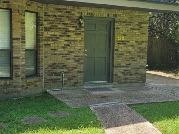 123 S JACKSON Street , Covington, LA 70433
