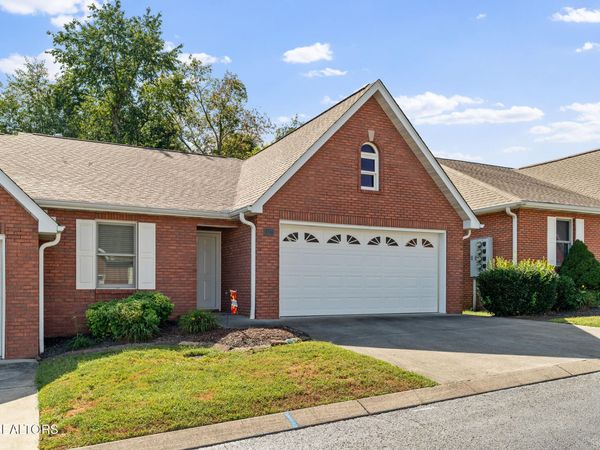 107 Creekwood Way, Seymour, TN 37865
