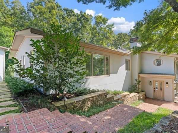 594 Hilltop Lane, Berkeley Lake, GA 30096