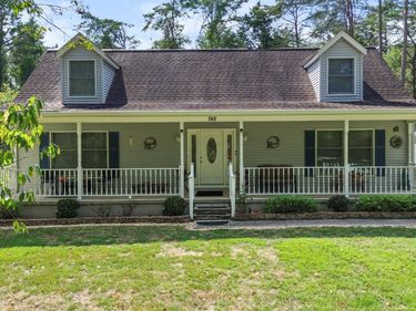 748 Rocky Point Road, Bronston, KY 42518