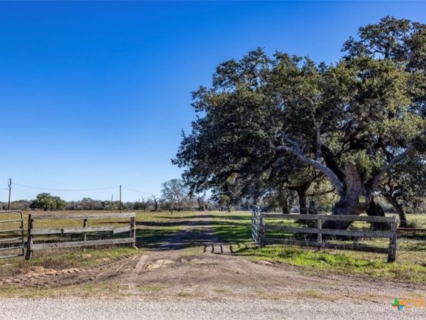0000 County Road 284, Edna, TX 77964