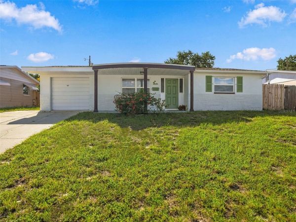 1031 CLASSIC DRIVE , HOLIDAY, FL 34691