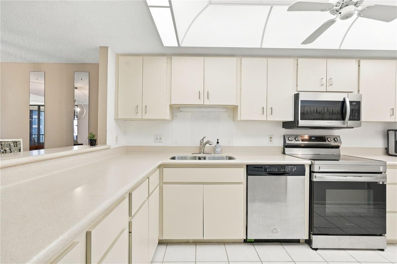 8701 Midnight Pass Road, Unit 304A, Sarasota, FL 34242 Photo