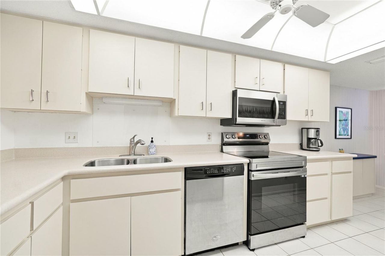 8701 Midnight Pass Road, Unit 304A, Sarasota, FL 34242 Photo