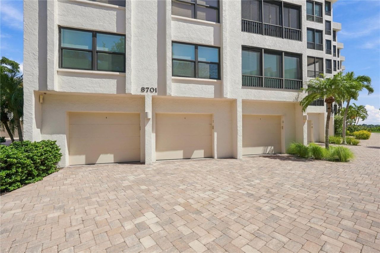8701 Midnight Pass Road, Unit 304A, Sarasota, FL 34242 Photo
