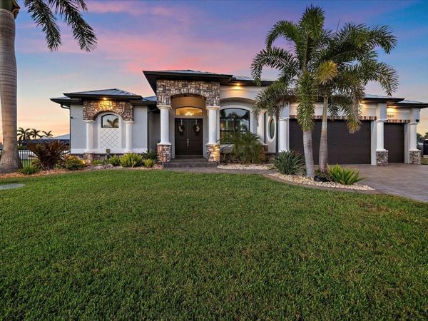 15691 MEACHAM CIRCLE , PORT CHARLOTTE, FL 33981