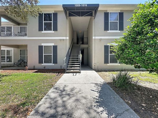 1015 HEMINGWAY CIR , Unit 1015, HAINES CITY, FL 33844
