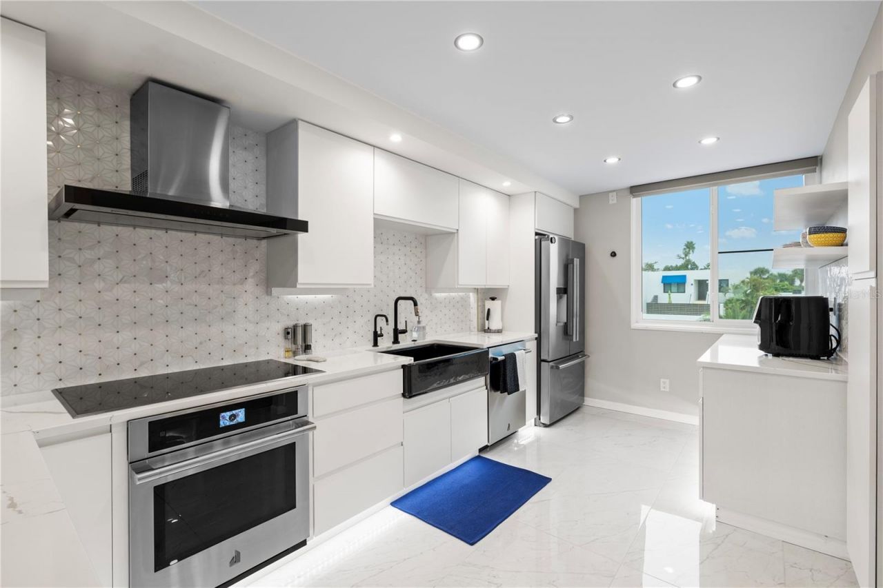 732 Bayport Way, Longboat Key, FL 34228 Photo