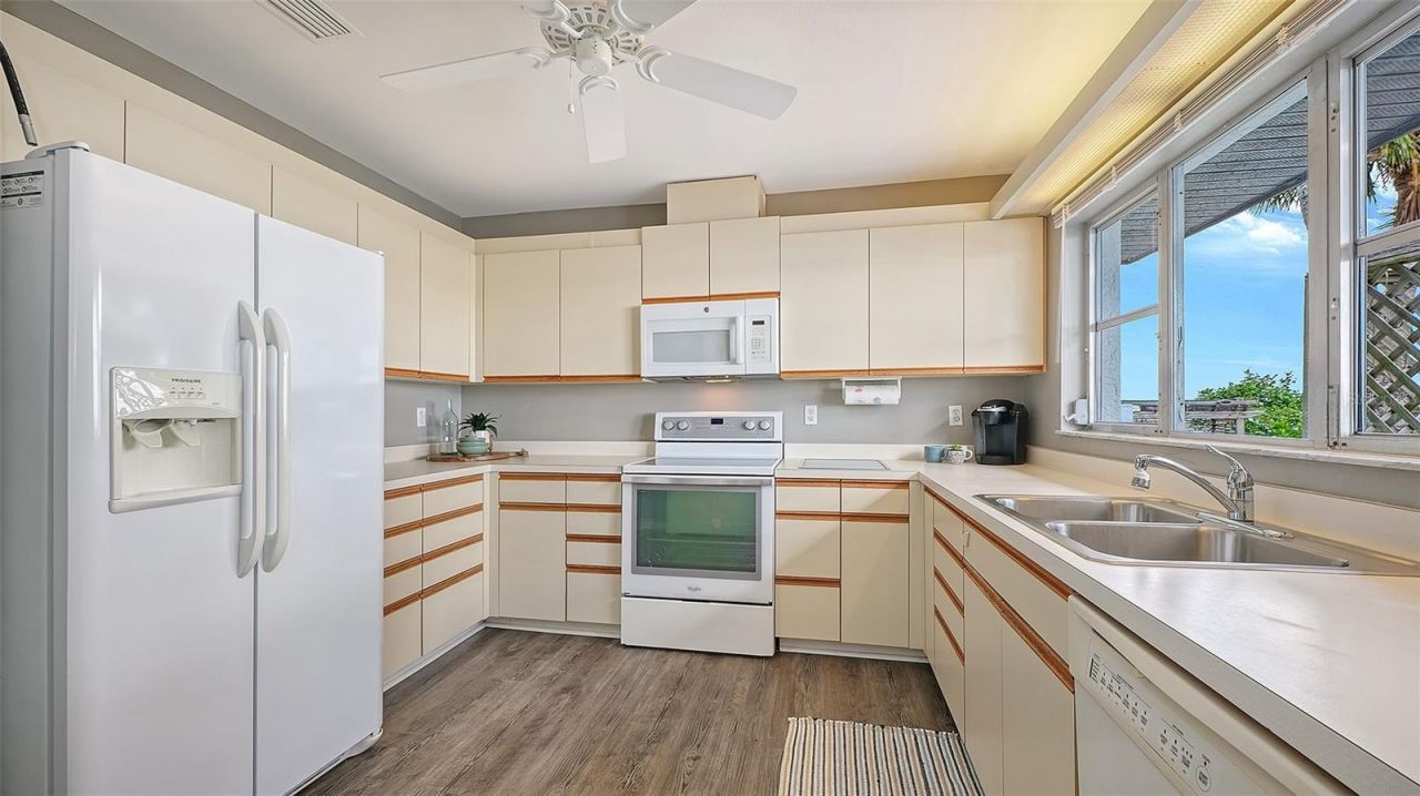 1604 Casey Key Road, Nokomis, FL 34275 Photo
