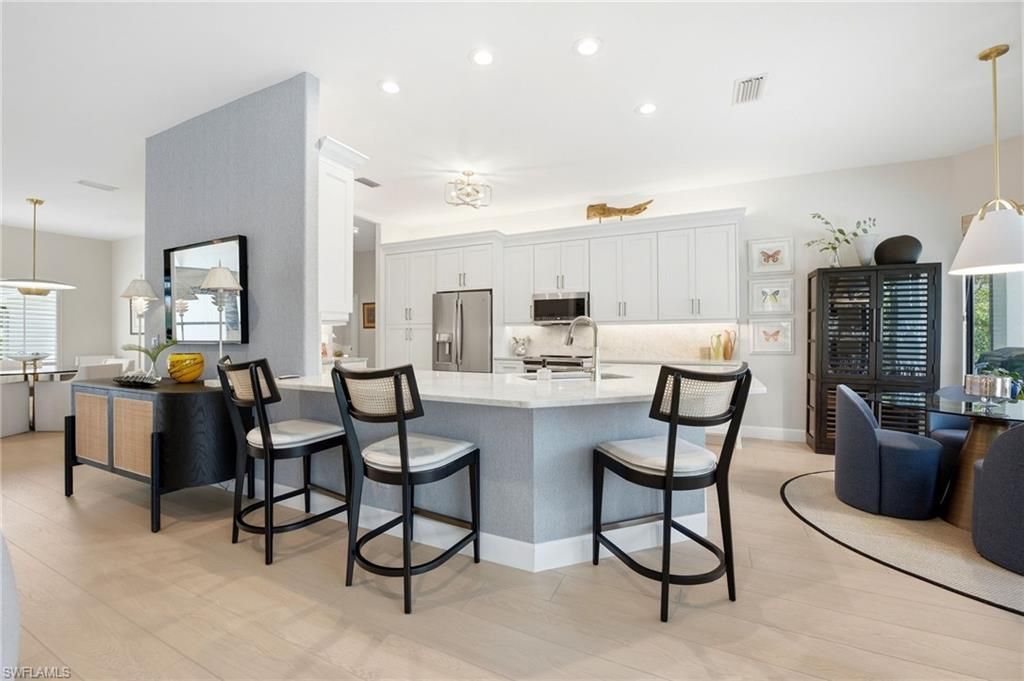 11569 Longshore Way E, Naples, FL 34119 Photo