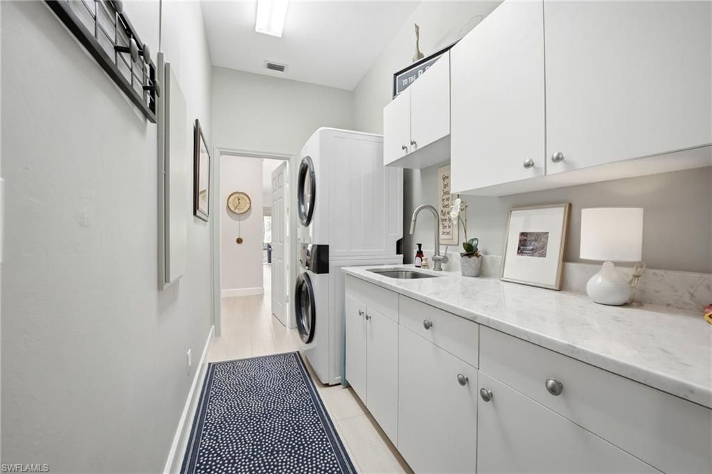 11569 Longshore Way E, Naples, FL 34119 Photo