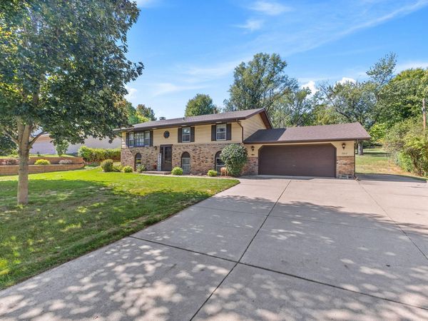 7917 Mount Curve Boulevard, Brooklyn Park, MN 55445