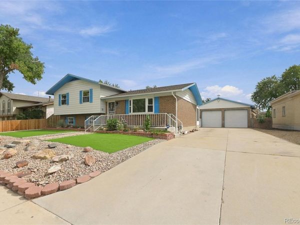 5292 Scranton Street , Denver, CO 80239