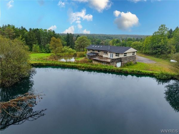 12510 Pine Valley Road, Holland, NY 14080