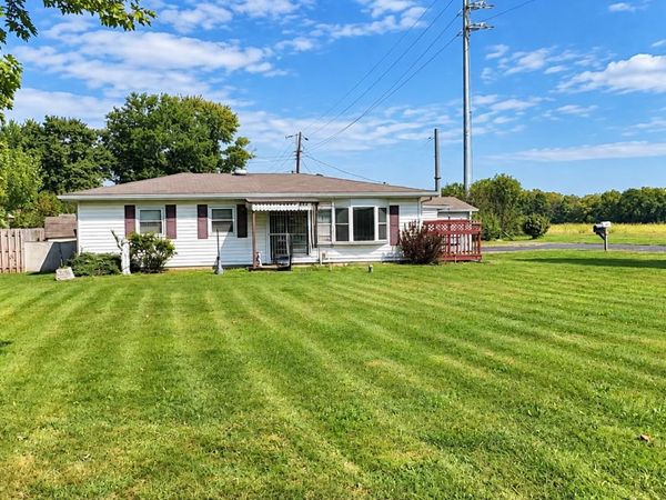 5498 E Main Street E, Avon, IN 46123