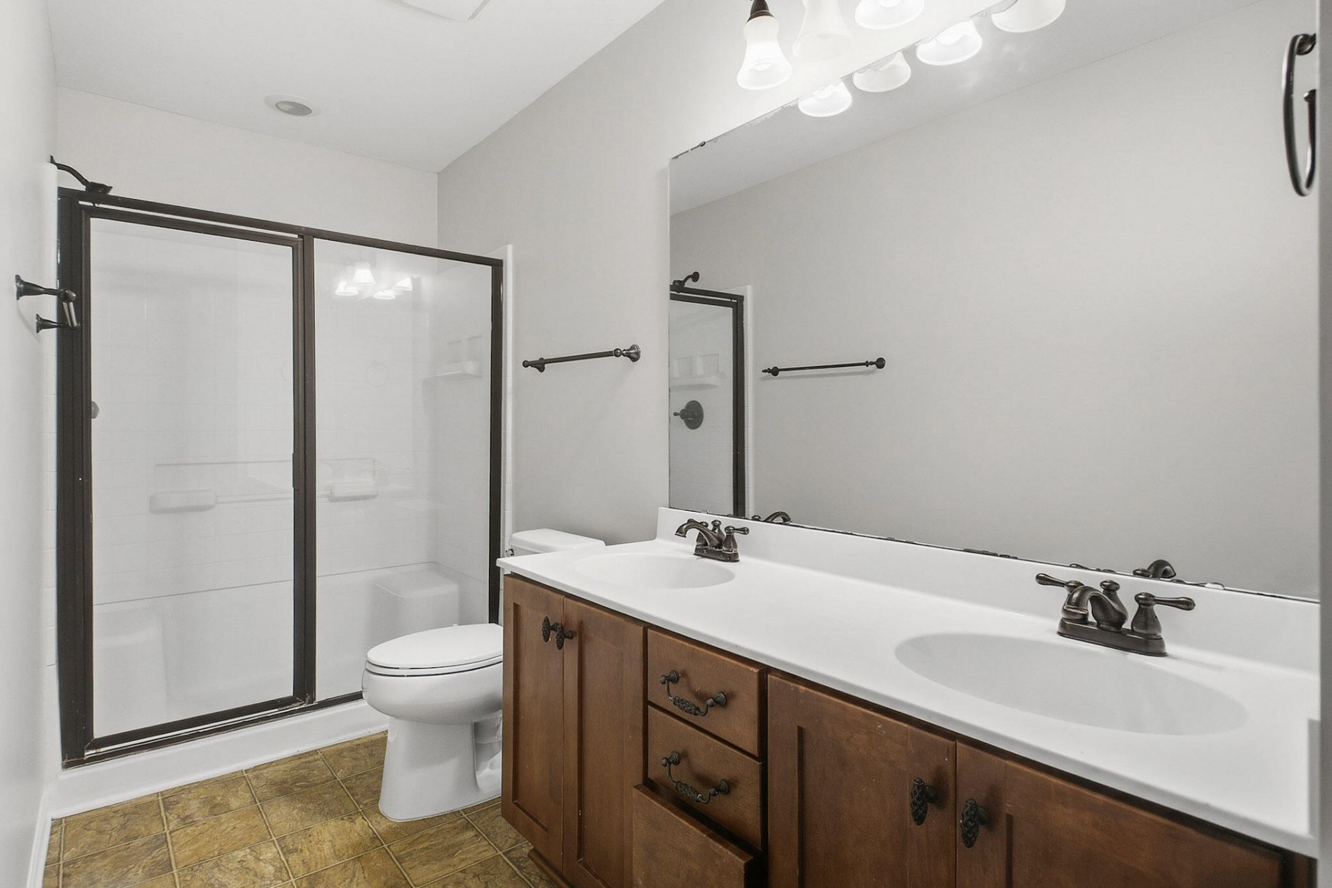 654 Grassy Hill Road Photo 23