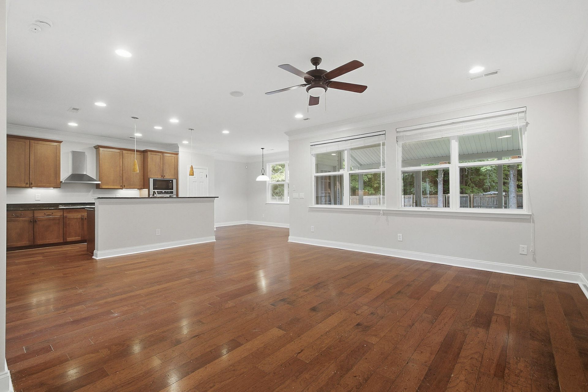 654 Grassy Hill Road Photo 5