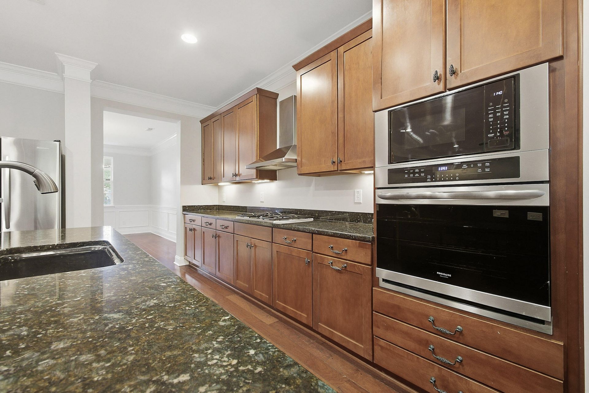 654 Grassy Hill Road Photo 9