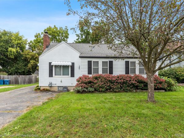 909 Cogswell Street NW, Walker, Mi 49544