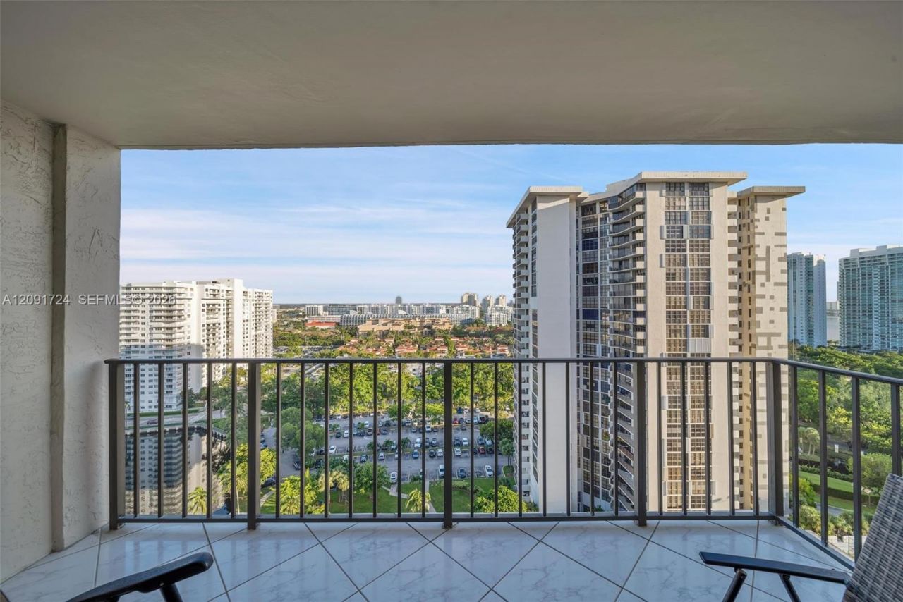 18151 NE 31st Ct , Unit 2008, Aventura, FL 33160 Photo