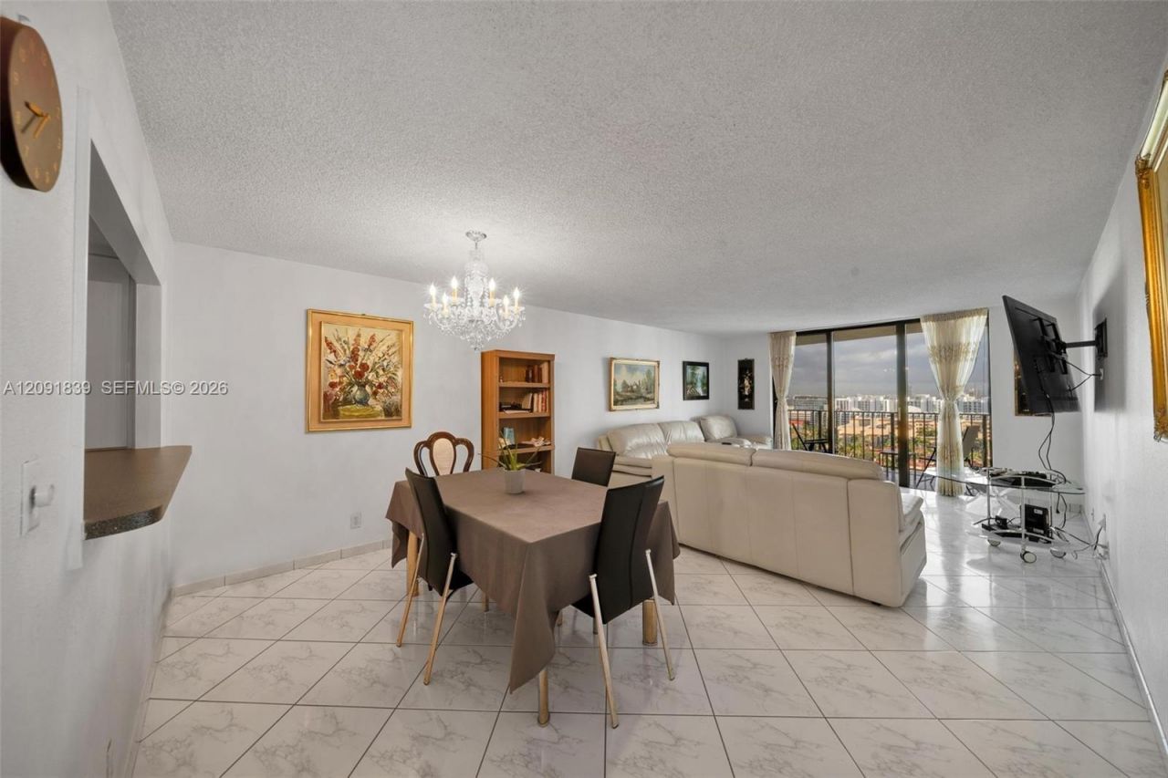 18151 NE 31st Ct, Unit 2008, Aventura, FL 33160 Photo