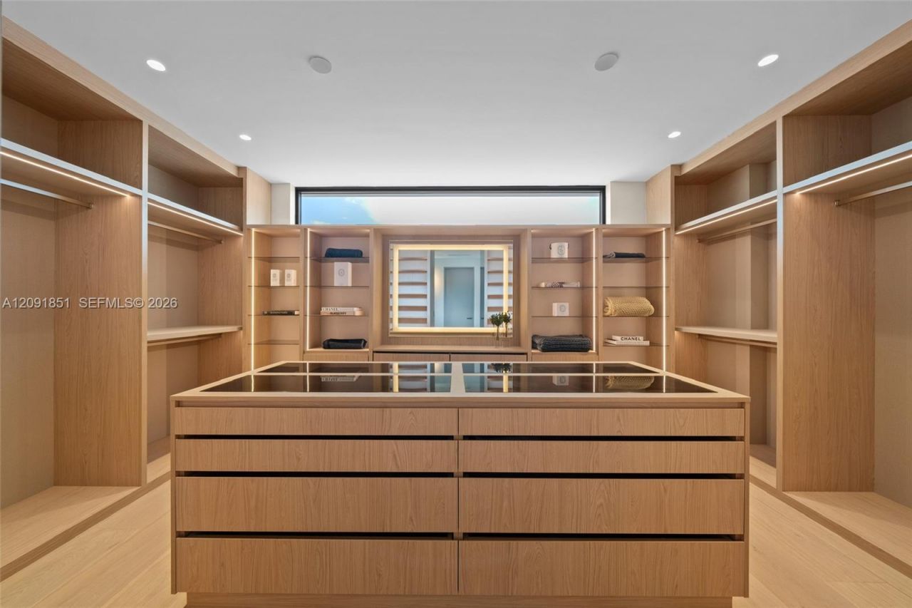 80 S Hibiscus Dr , Miami Beach, FL 33139 Photo