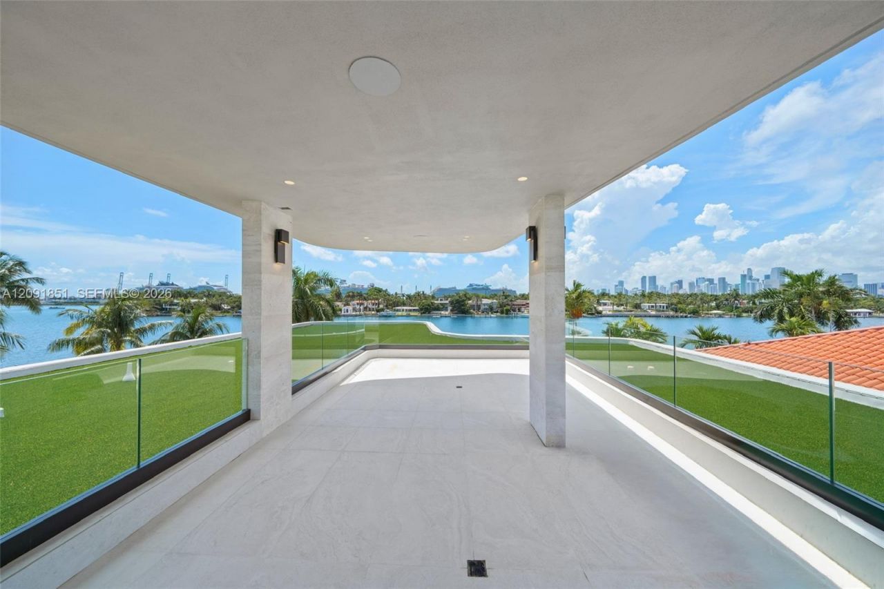 80 S Hibiscus Dr , Miami Beach, FL 33139 Photo