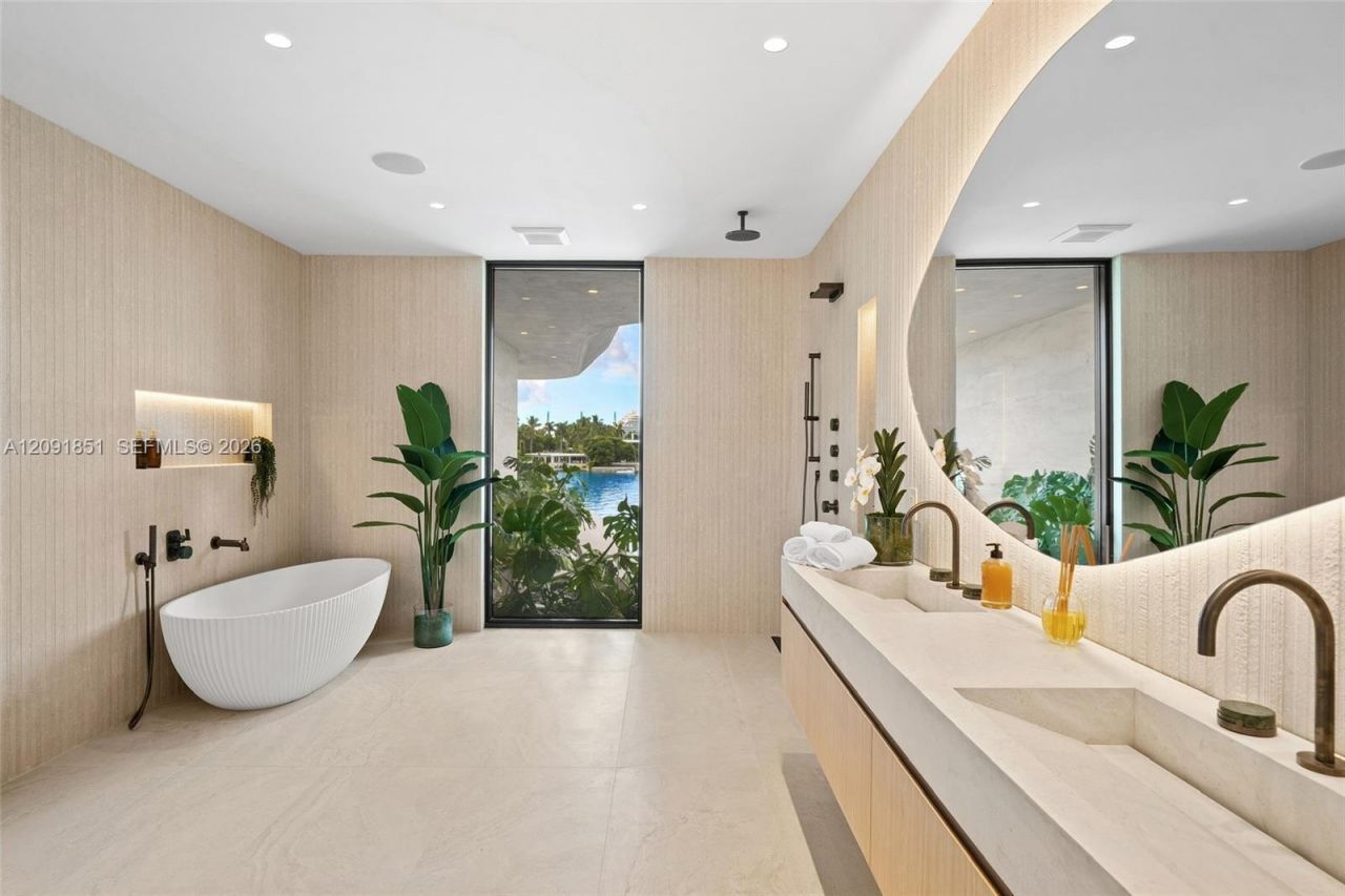 80 S Hibiscus Dr , Miami Beach, FL 33139 Photo