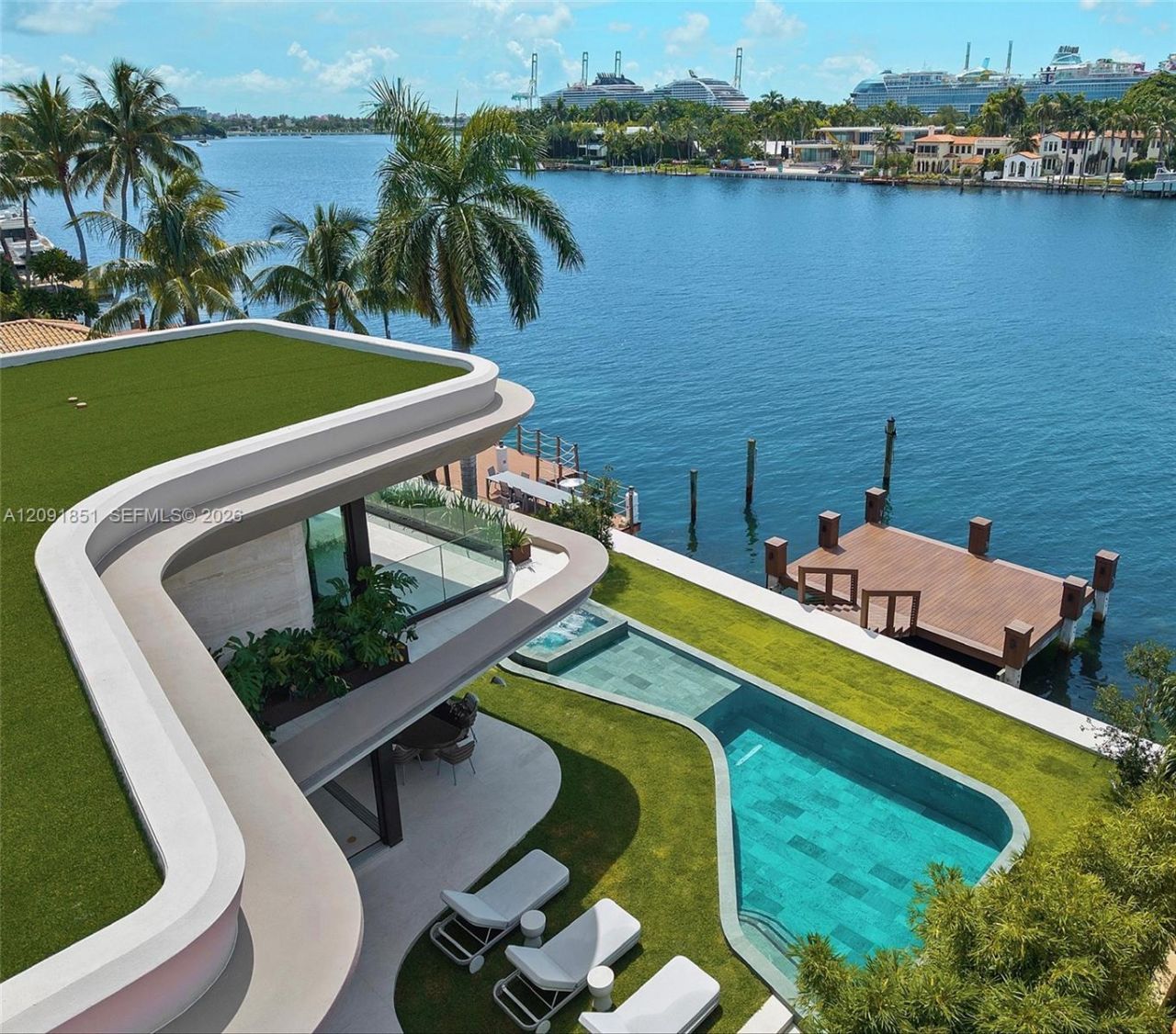 80 S Hibiscus Dr , Miami Beach, FL 33139 Photo