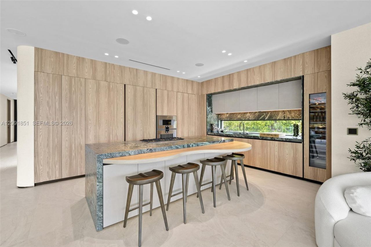 80 S Hibiscus Dr , Miami Beach, FL 33139 Photo