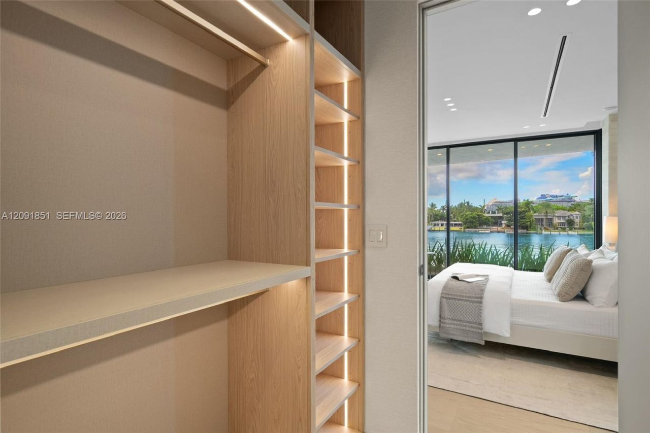 80 S Hibiscus Dr , Miami Beach, FL 33139 Photo