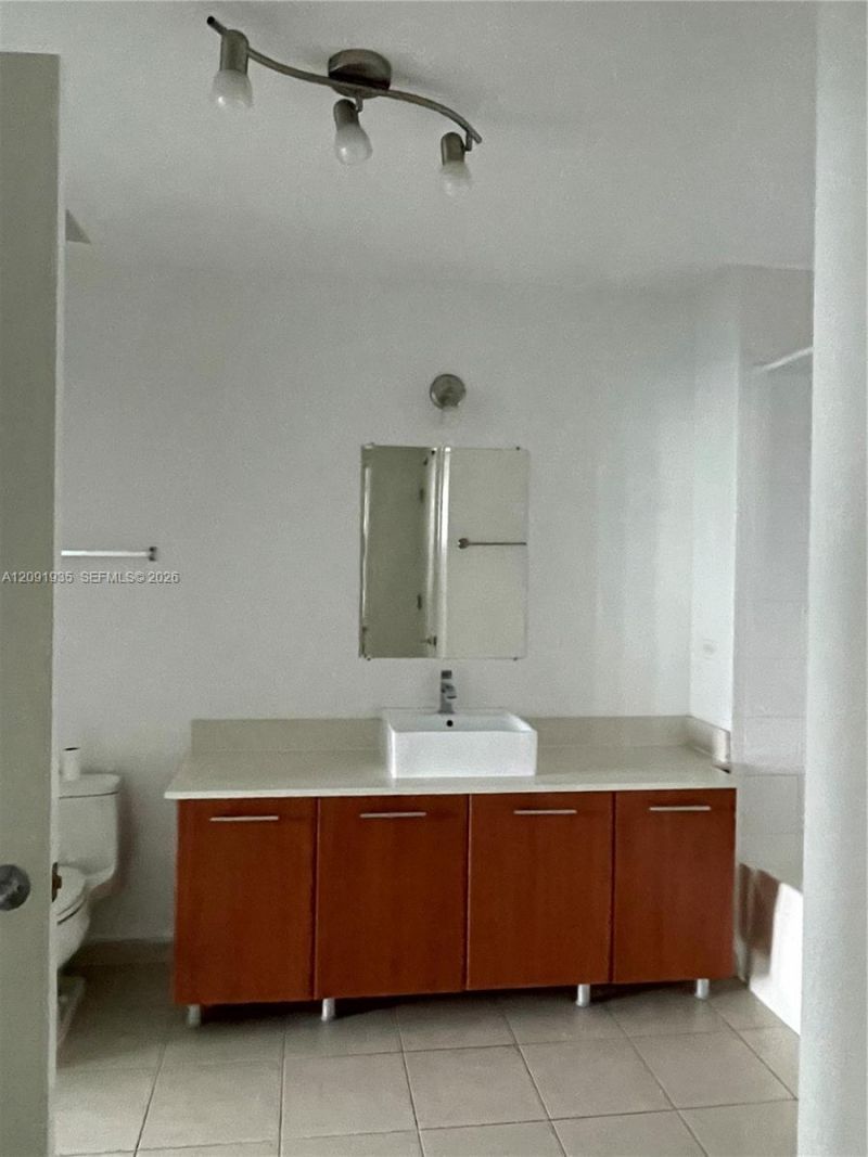 3301 NE 1st Ave , Unit H2501, Miami, FL 33137 Photo