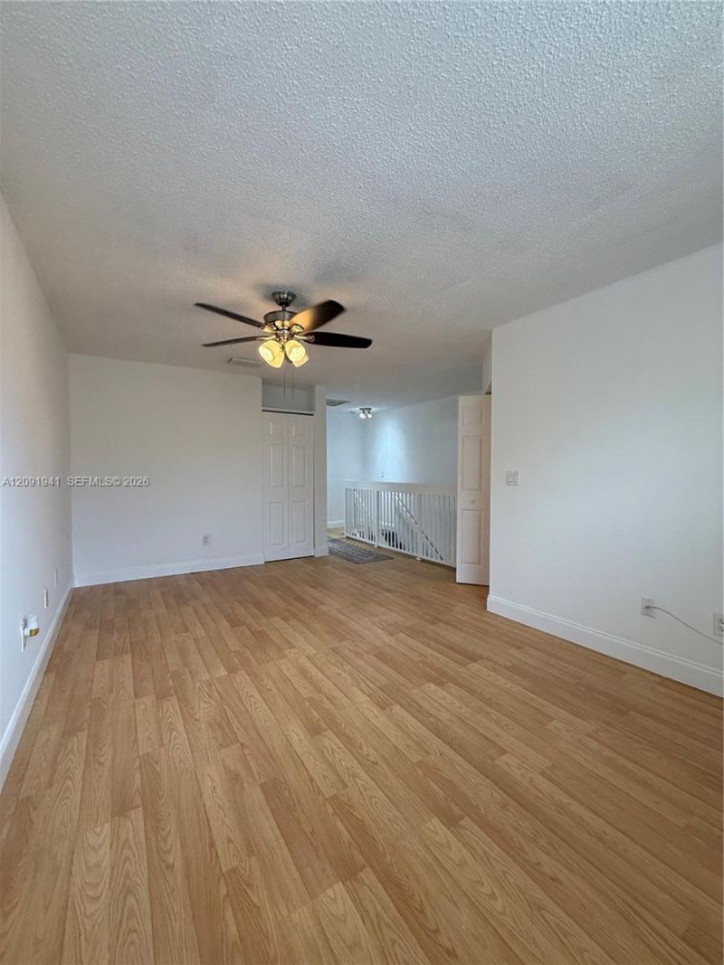 18322 NW 68th Ave , Unit B, Hialeah, FL 33015 Photo