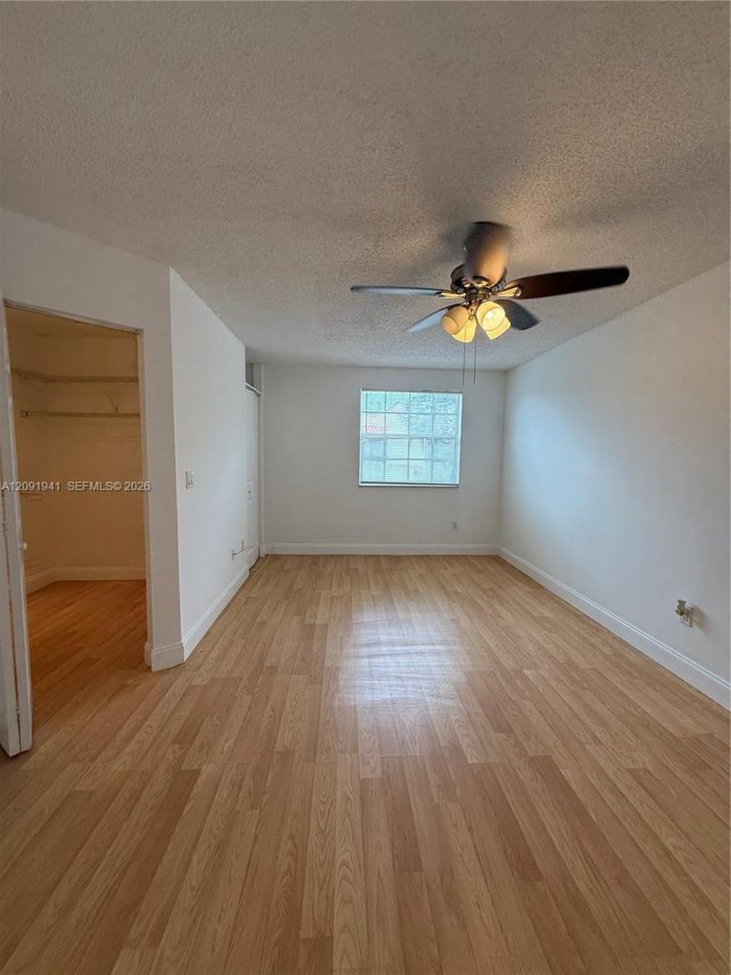 18322 NW 68th Ave , Unit B, Hialeah, FL 33015 Photo