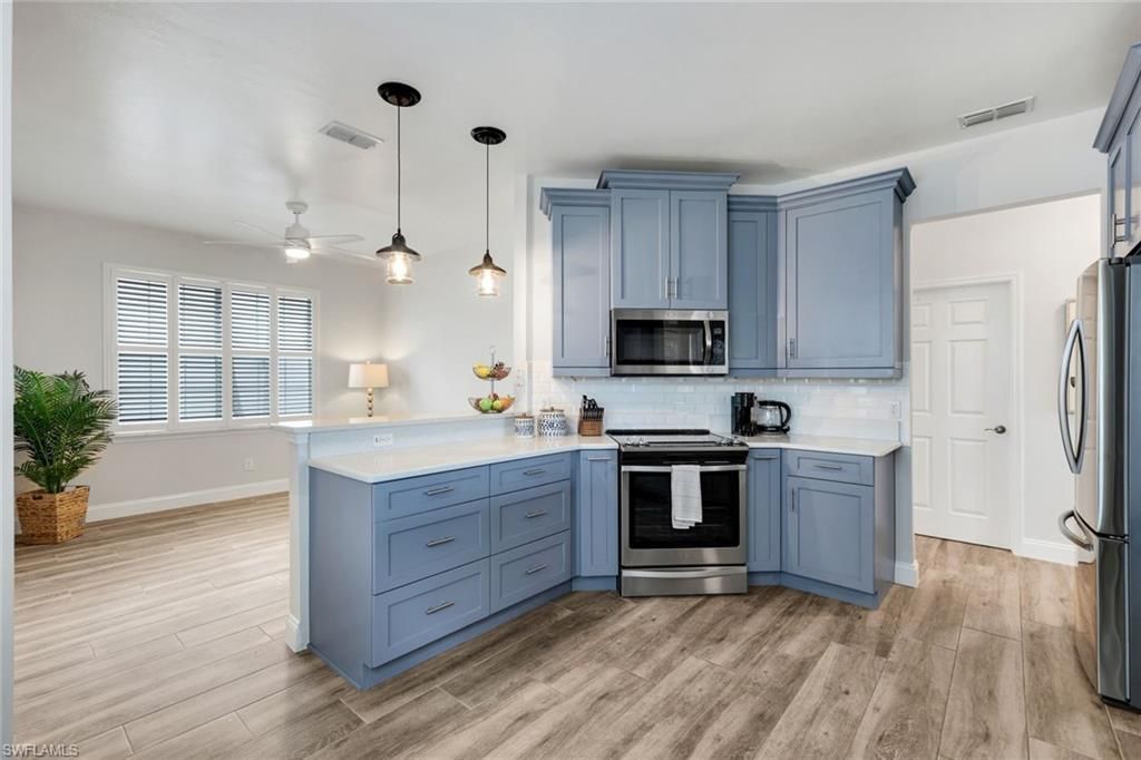5936 Sand Wedge Ln, Unit 1604, Naples, FL 34110 Photo