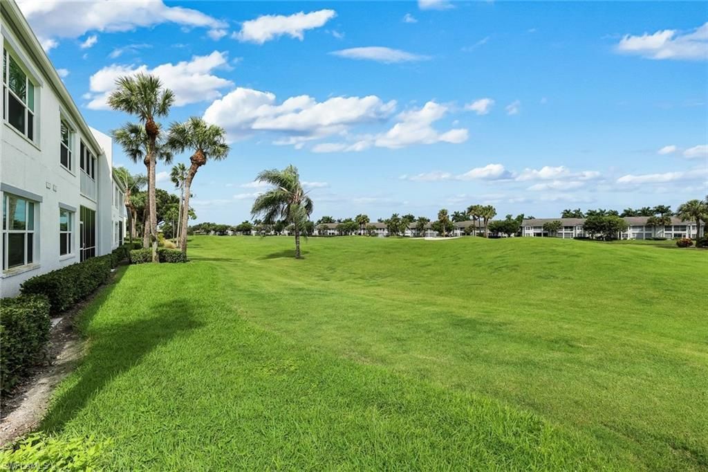 5936 Sand Wedge Ln, Unit 1604, Naples, FL 34110 Photo