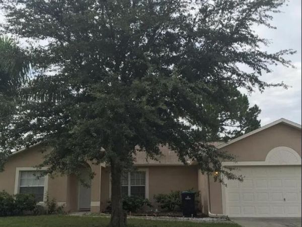 1172 Albion Street NW , Palm Bay, FL 32907
