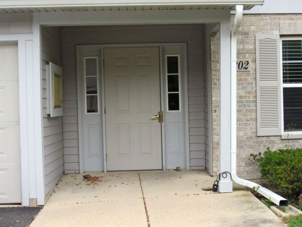 1202 N Red Oak Circle, Unit 2, Round Lake Beach, IL 60073