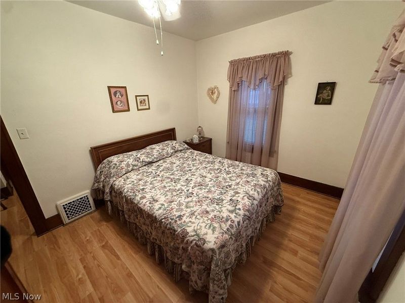 410 E 2nd Street, Dover, OH 44622 Photo 16