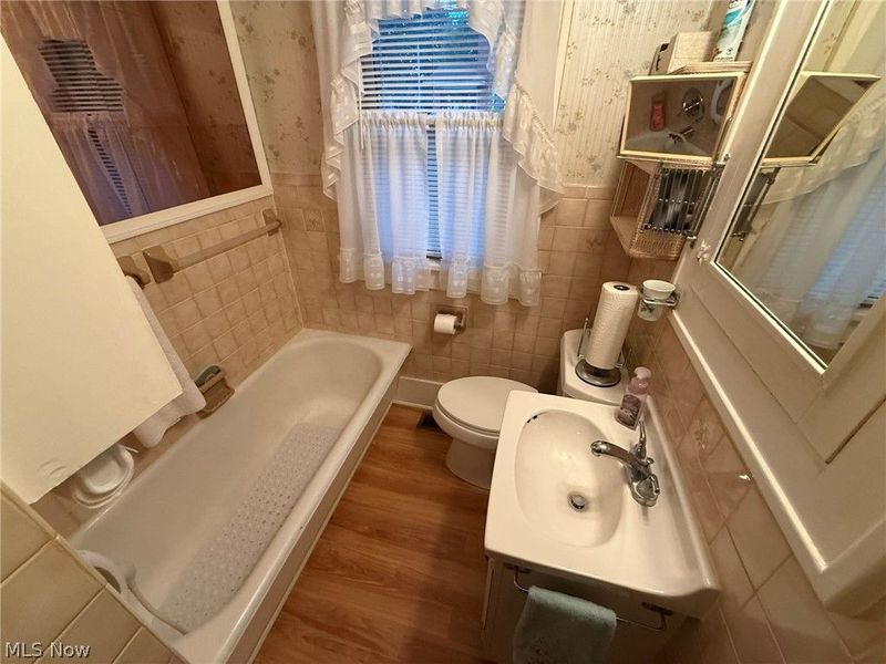 410 E 2nd Street, Dover, OH 44622 Photo 23