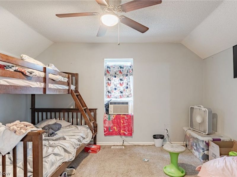 7602 Berry Avenue, Cleveland, OH 44102 Photo 13