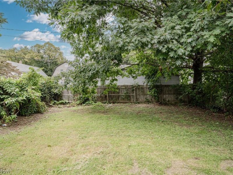 7602 Berry Avenue, Cleveland, OH 44102 Photo 18