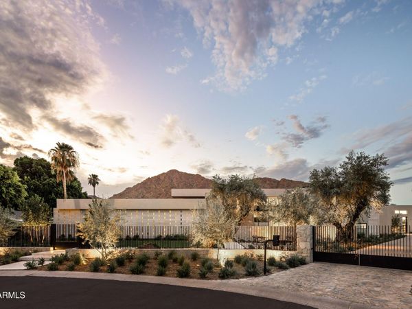 5626 E MONTECITO Avenue, Phoenix, AZ 85018