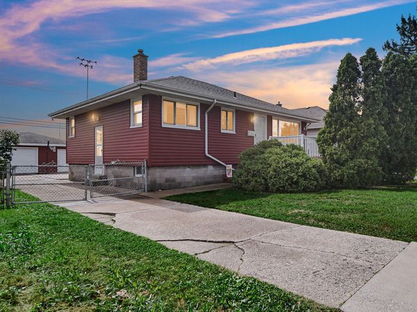724 169th Street , Hammond, IN 46324