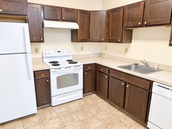 24 Main St, Unit 204, Westfield, MA 01085