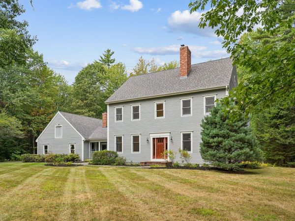 9 Stormy Brook Road, Falmouth, ME 04105