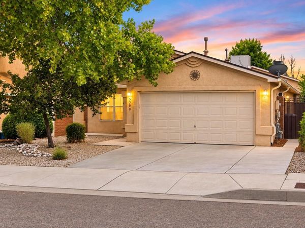 5300 River Ridge Avenue NW, Albuquerque, NM 87114