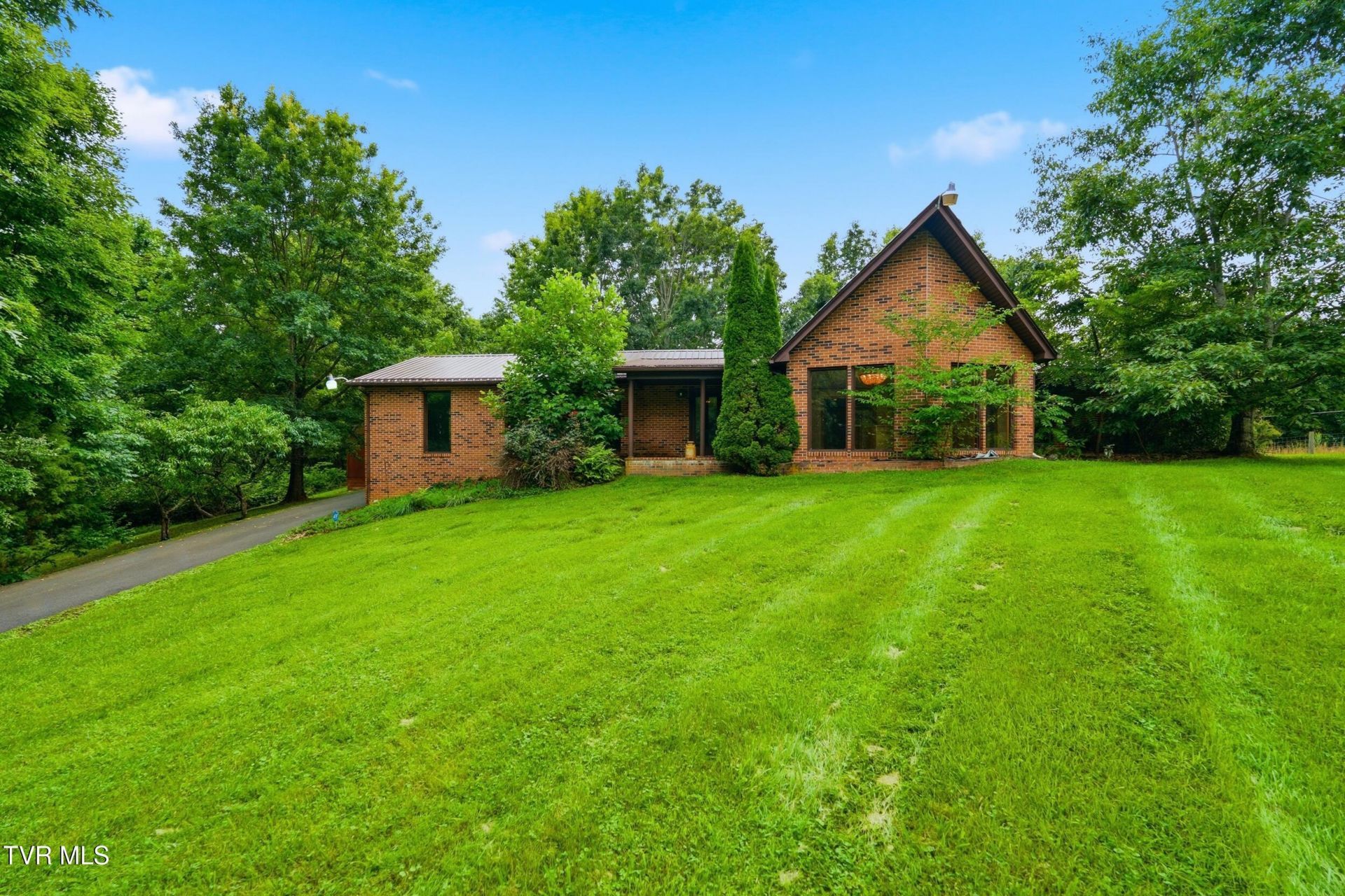16183 Pocahontas Trail, Meadowview, VA 24361 Main Photo
