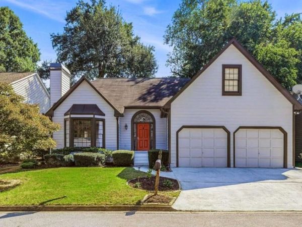 1095 Dunbarton Trace NE, Atlanta, GA 30319
