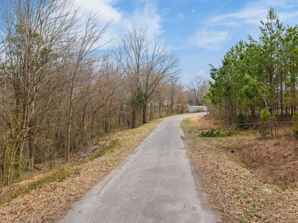 399 Kehrer Ln, Huntingdon, TN 38344